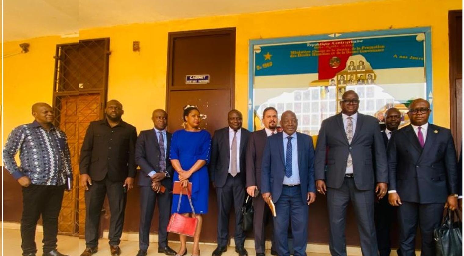 VISITE DU GROUPE D’ACTION CONTRE LE BLANCHIMENT D’ARGENT EN AFRIQUE CENTRALE (GABAC) À BANGUI : UN ENTRETIEN STRATÉGIQUE AVEC LE MINISTRE D'ÉTAT