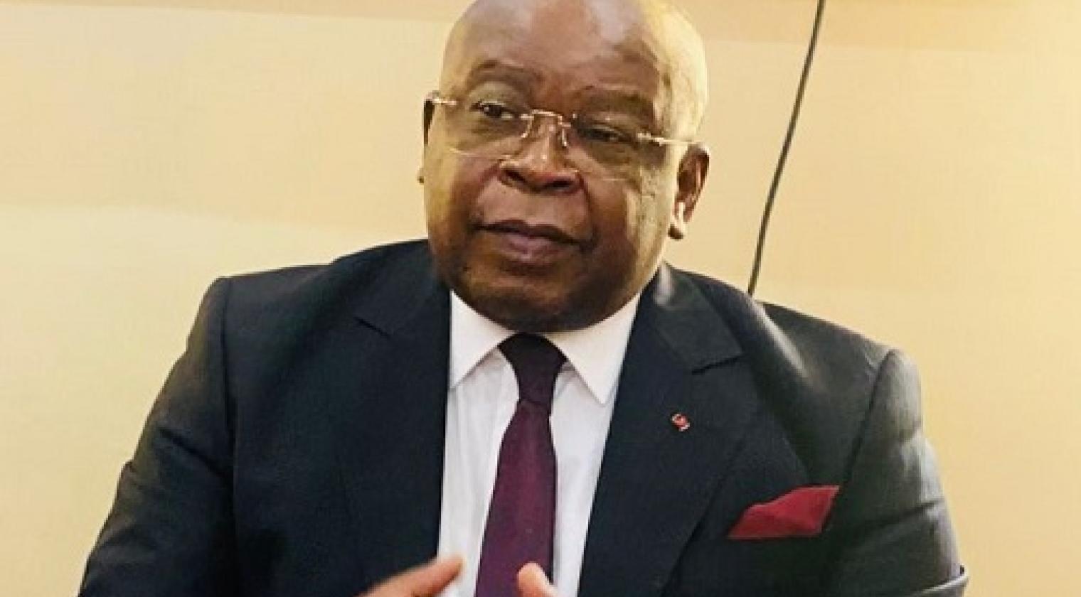 Dans le cadre de la dynamique de réforme institutionnelle en République centrafricaine, le Ministère de la Justice a organisé, le mardi 26 août 2025, à l’Alliance française de Bangui, un atelier d’induction consacré à la réforme de la Commission nationale des droits de l’homme et des libertés fondamentales (CNDHLF). La cérémonie d’ouverture des travaux a été présidée par le Magistrat Julius Rufin NGOUADE-BABA, Chargé de mission en matière des droits de l’homme au sein du ministère, représentant personnel du